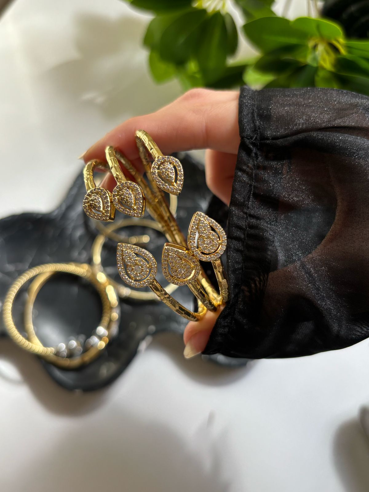 Leaf bracelet