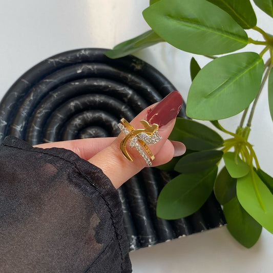 Letter ring