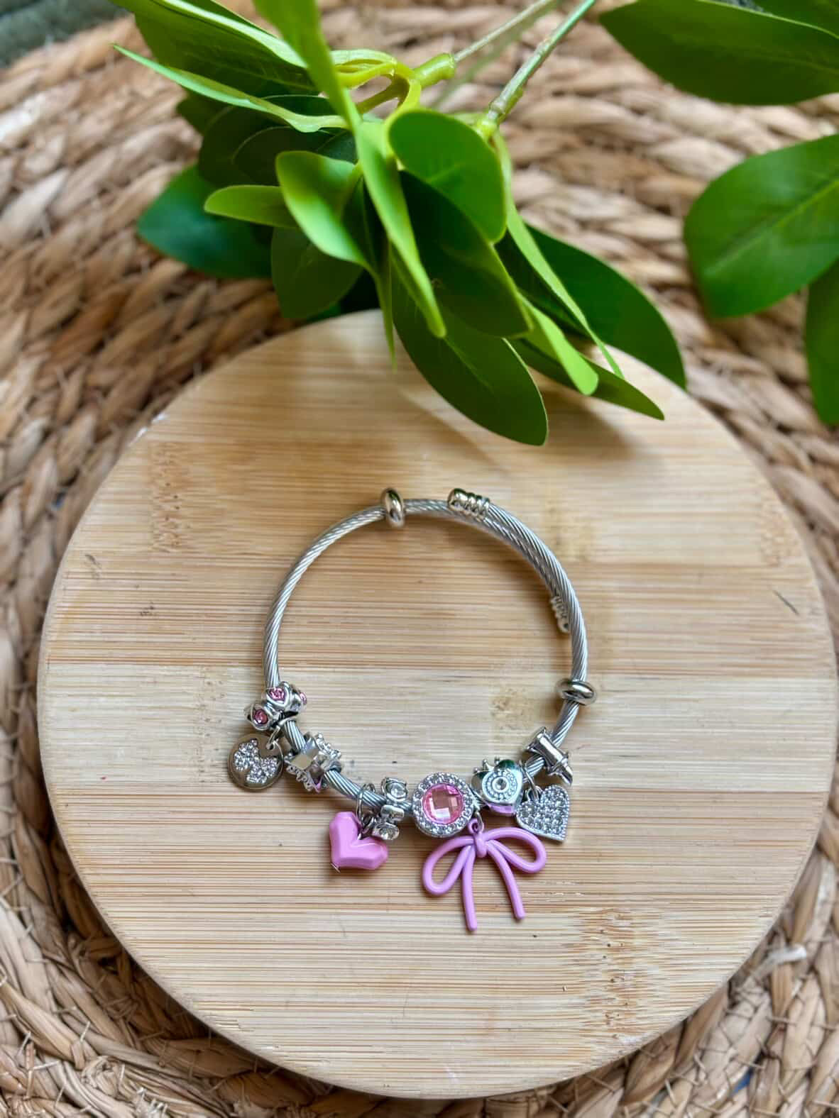 Pink bowknot bangle