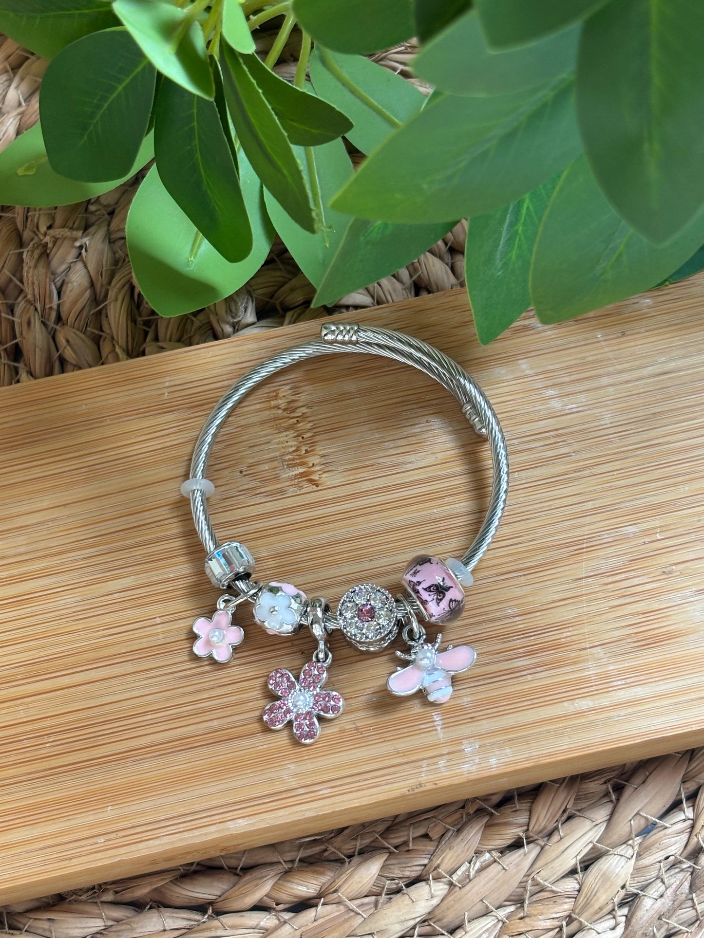 Pink flower bangle