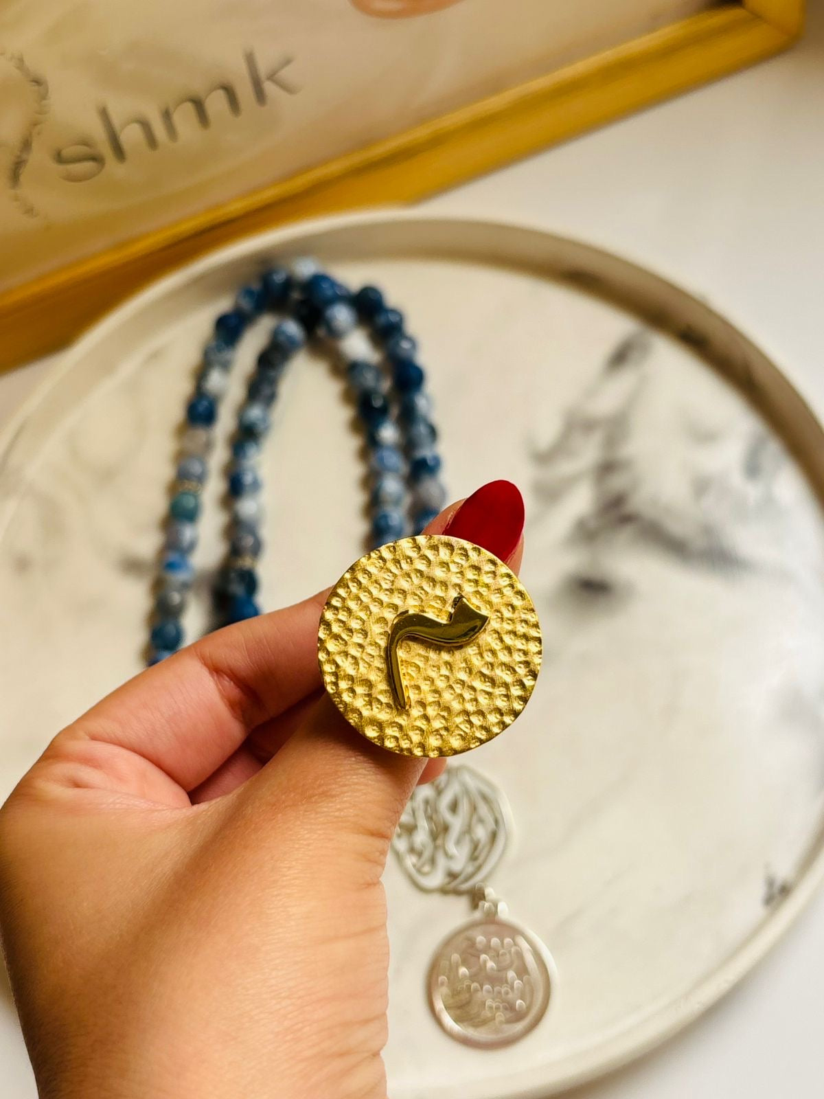 Round letter ring