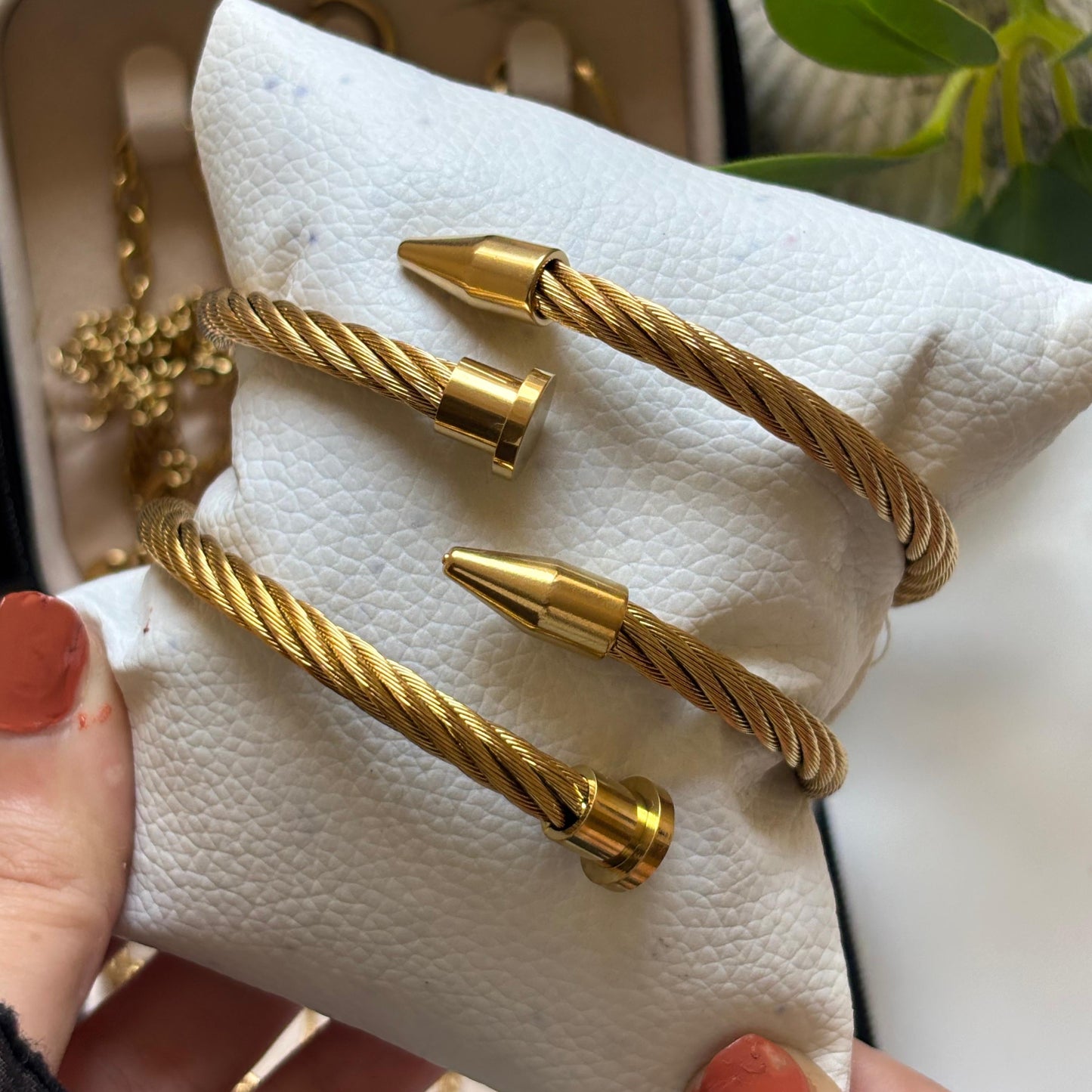 Twist Luxe Bangle