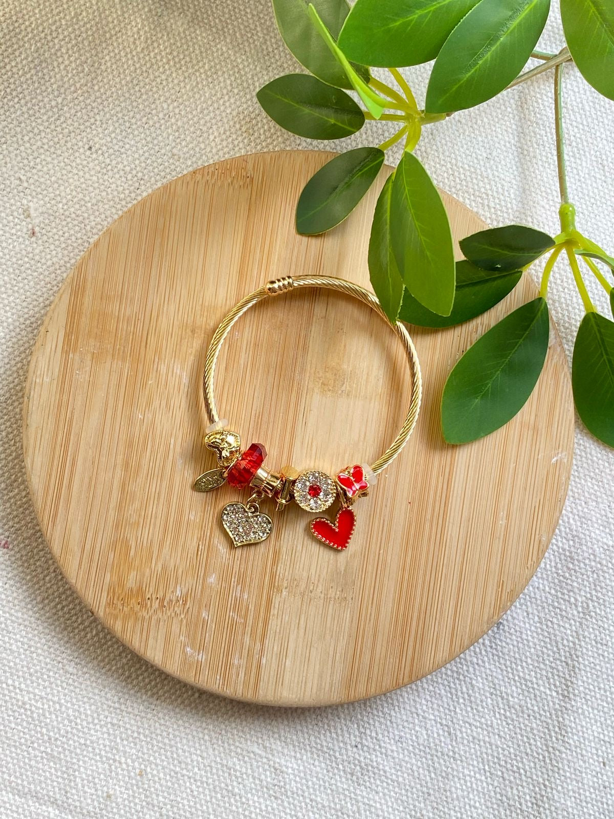 Red heart pandora