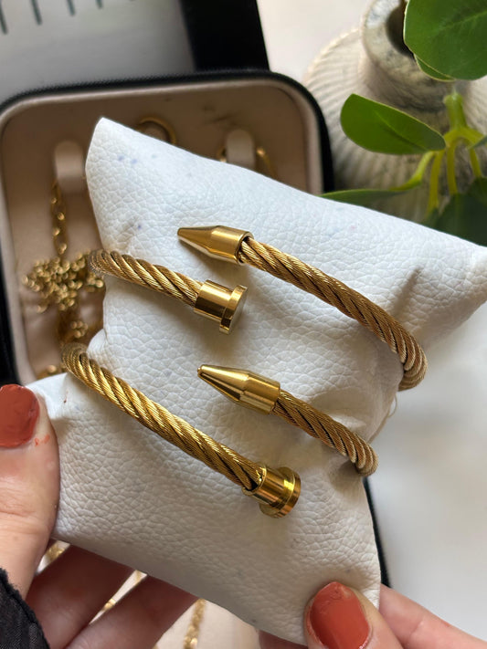 Twist Luxe Bangle