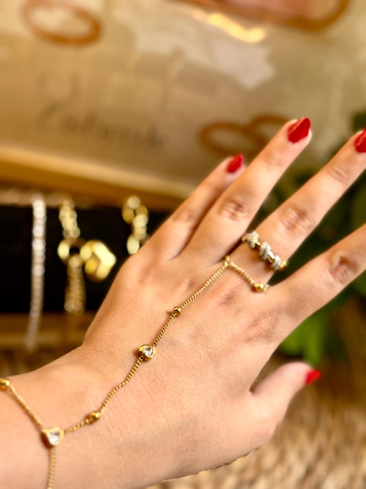 Golden Heart Handchain
