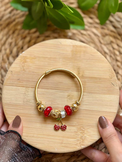 Red golden bangle