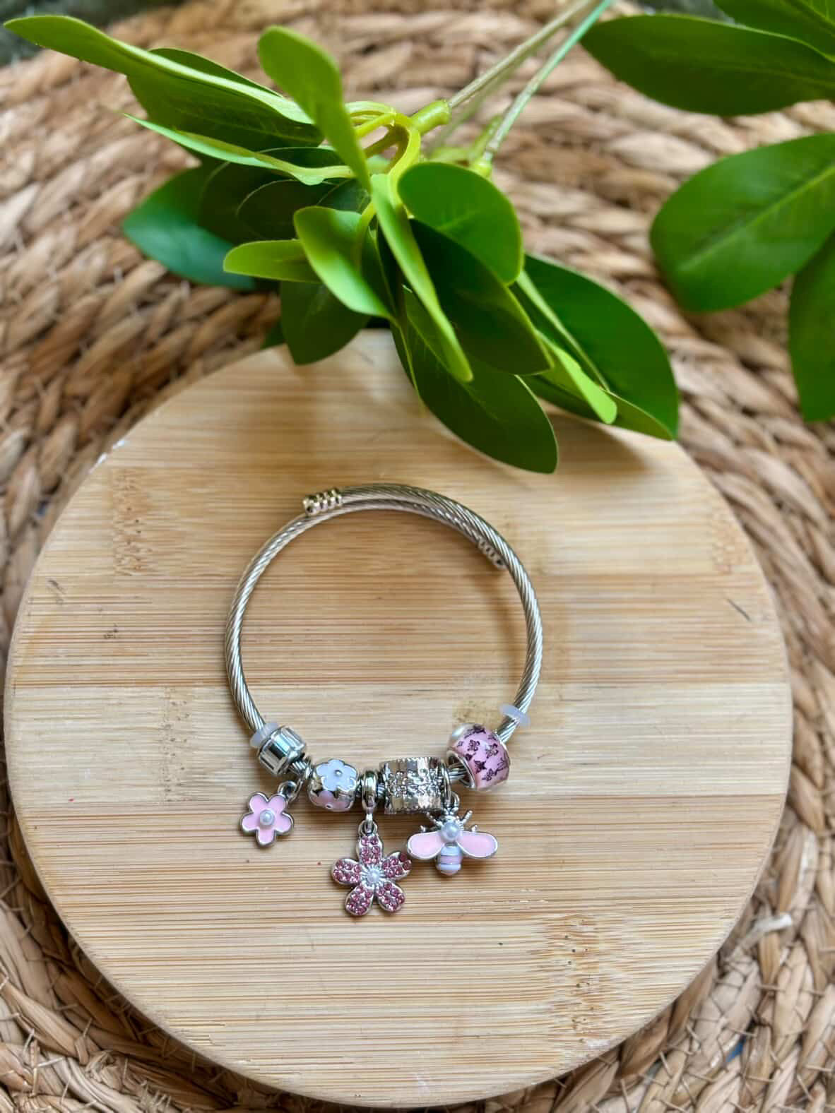 Bee bangle
