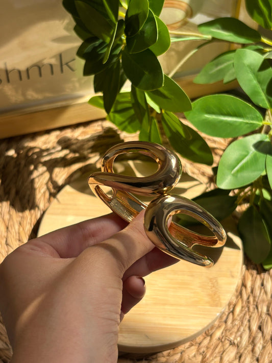 Infinity Loop Cuff