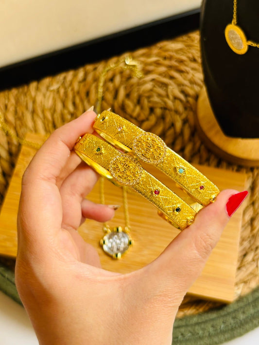 Omri love cuff