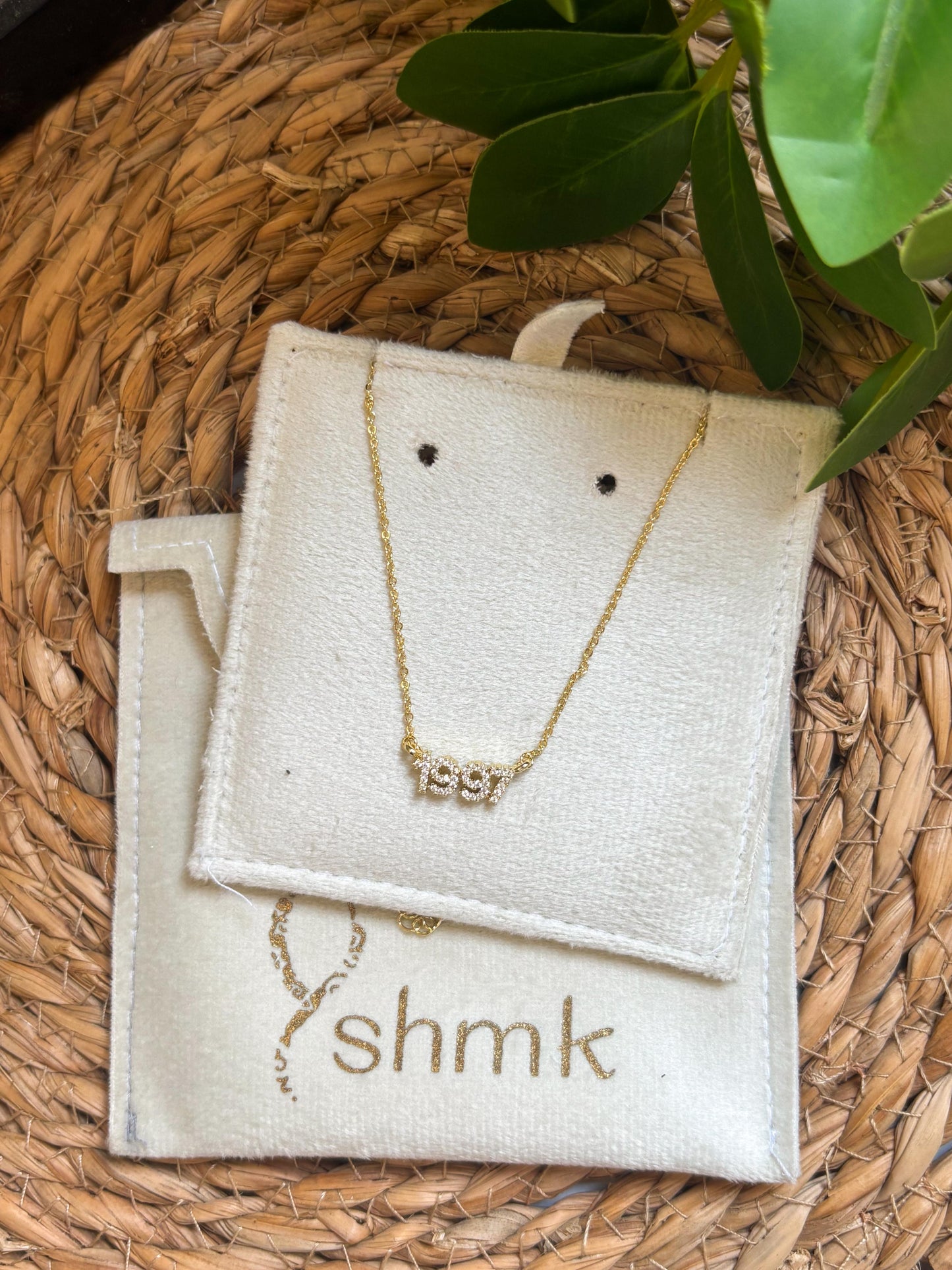 Date necklace