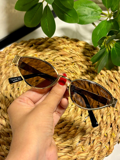 Retro oval sunglasses