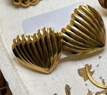 Rippled Abstract Heart earrings