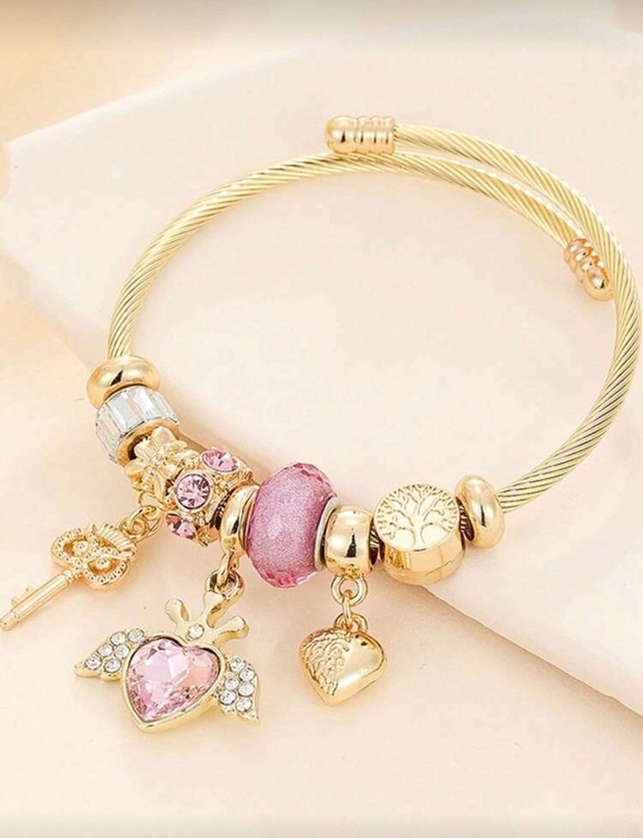 Green heart Charms bangle