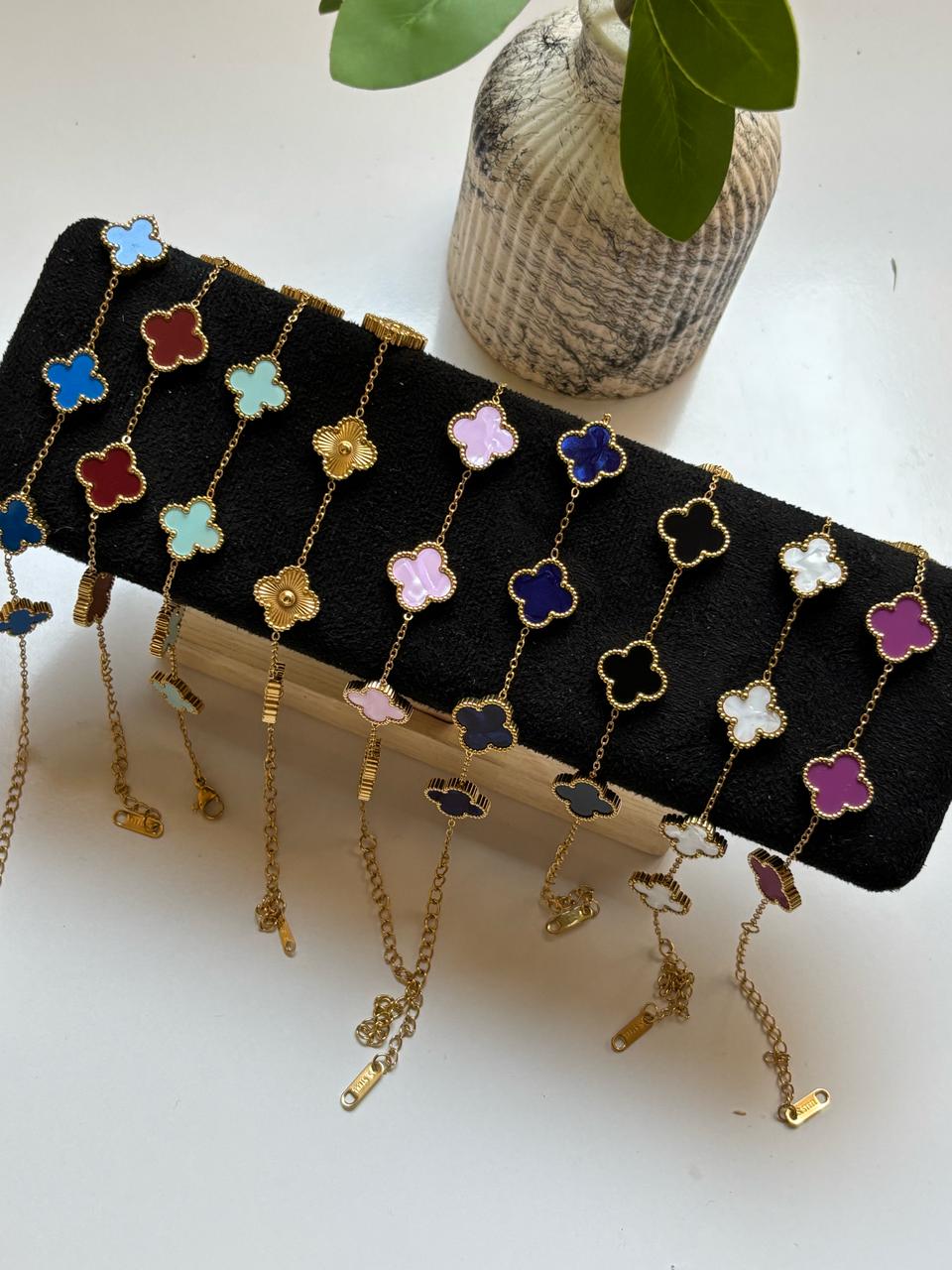 Clover bracelet